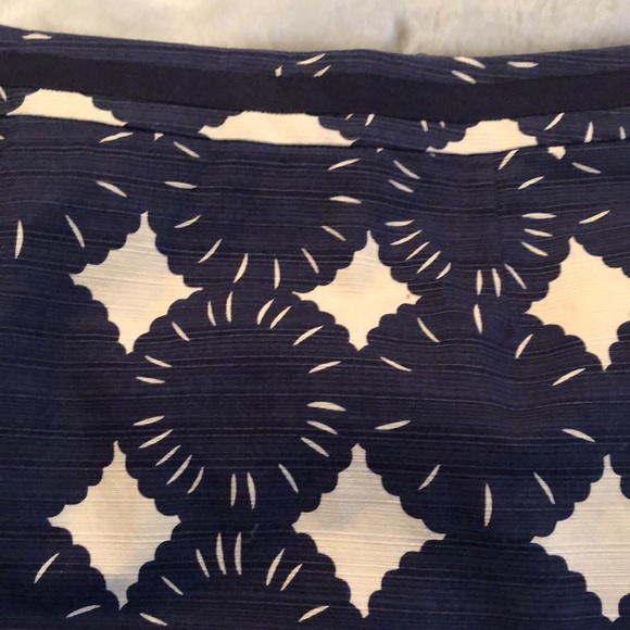 Boden Navy and Cream skirt NEW. NEVER WORN - Picture 2 of 5